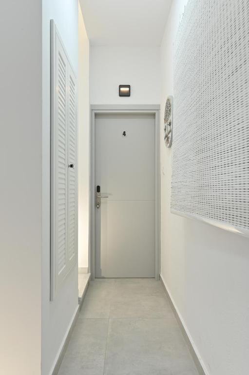 Private Entry — White Coral