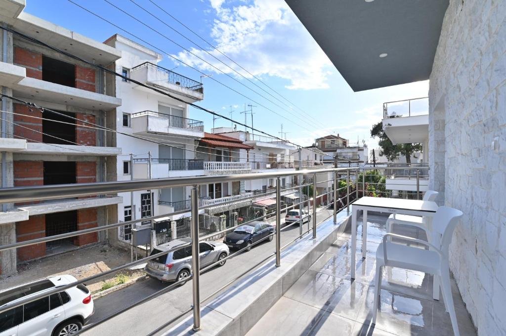 City Balcony — White Coral